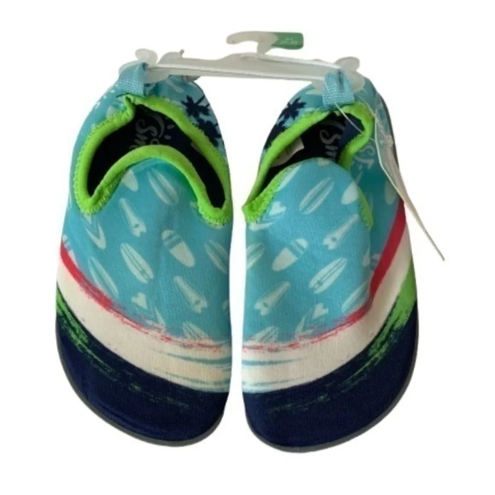 NWT. AQUA LEISURE Sun Smart Hi-Top Water Shoes